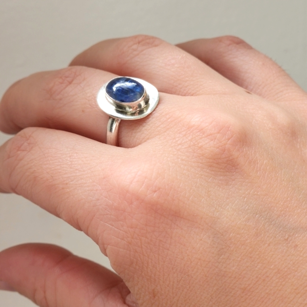 Sterling Silver Blue Kyanite Stone Ring - Picture 3 of 5